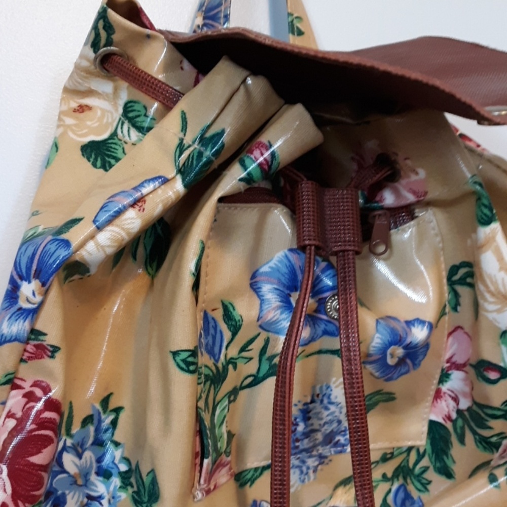 Floral Backpack - Picture 3 of 5